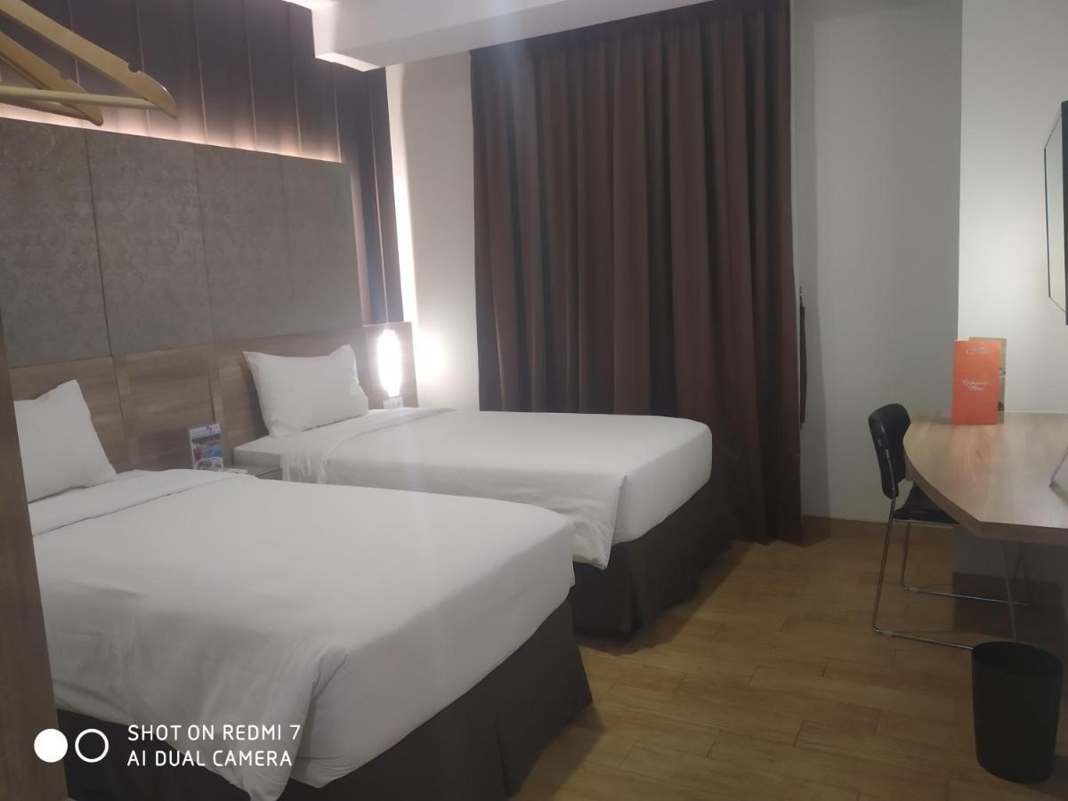 Grand G7 Hotel Kemayoran Jakarta Exterior photo
